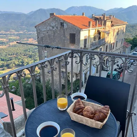 Spacieux Avec Vue Sur Les Montagnes Διαμέρισμα *