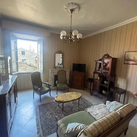 Spacieux Avec Vue Sur Les Montagnes Appartement Sartène
